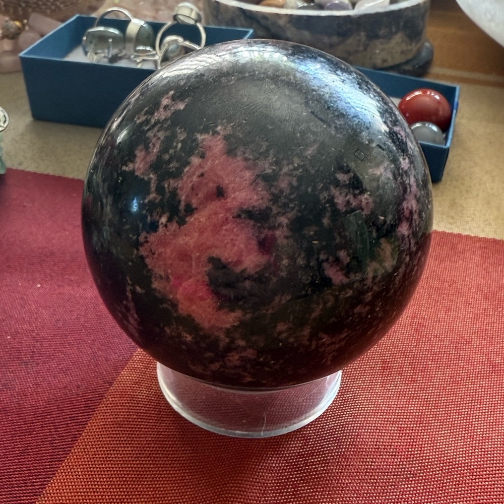 Rhodonite Sphere - Picture 3 of 5